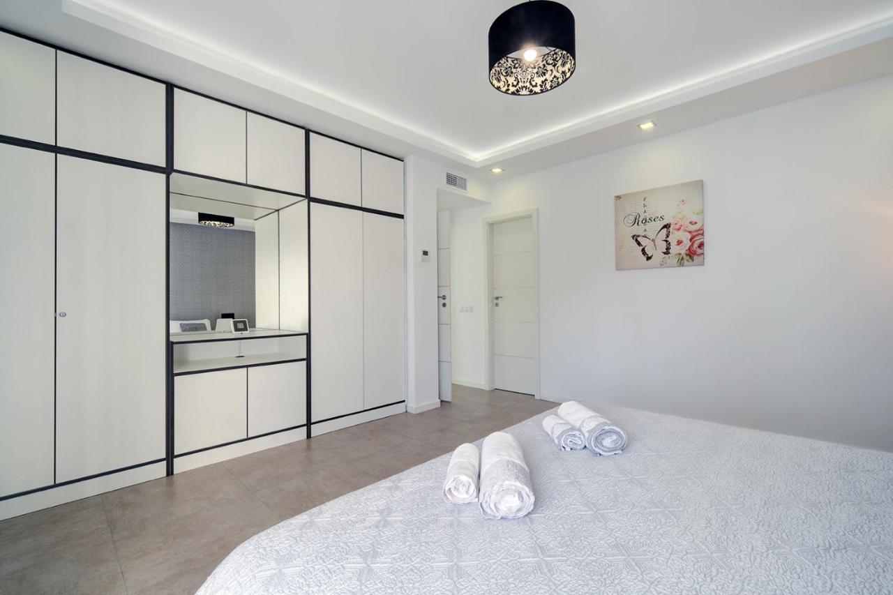 Westminster Puerto Banus Marina Appartement Marbella Buitenkant foto